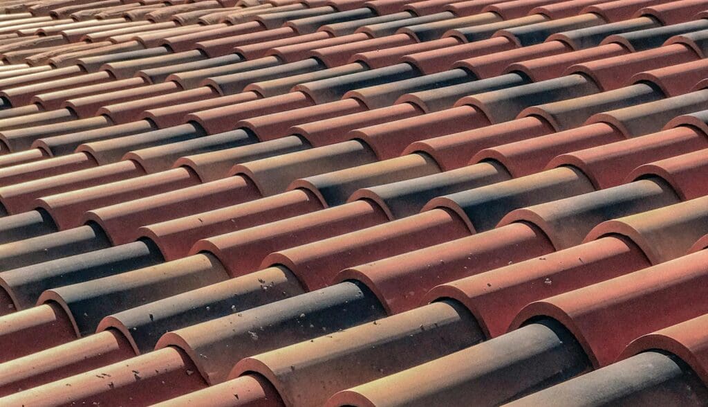 Roof and Gutter Maintenance in Tumwater Homes